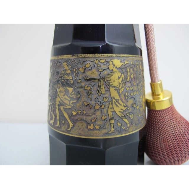 Early 20th Century Moser Karlsbad Amethyst Glass Art Nouveau Warriors Atomizer Perfume Bottle For Sale - Image 5 of 10