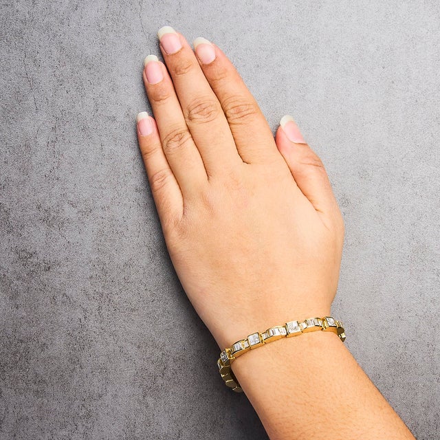 Early 21st Century 14K Yellow Gold 7.0 Cttw Baguette Cut Diamond Alternating Box and Wave Link Bracelet (G-H Color, VS1-VS2 Clarity) - 7" Inches For Sale - Image 5 of 6