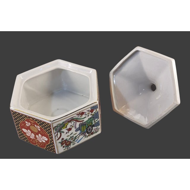 Vintage Hexagonal Japanese Imari-Style Covered Trinket, Candy Dish For Sale - Image 6 of 9