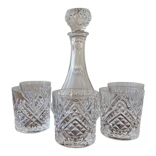 1990s Fascination Cristal De’ Flandre Decanter With Five Cristal D’ Arques Masquerade Glasses For Sale