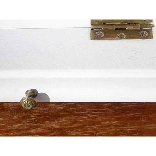 Small White and Gray Dressing Table For Sale - Image 9 of 18