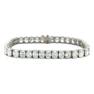 20.56 Carats Oval Cut Diamond Tennis Bracelet For Sale