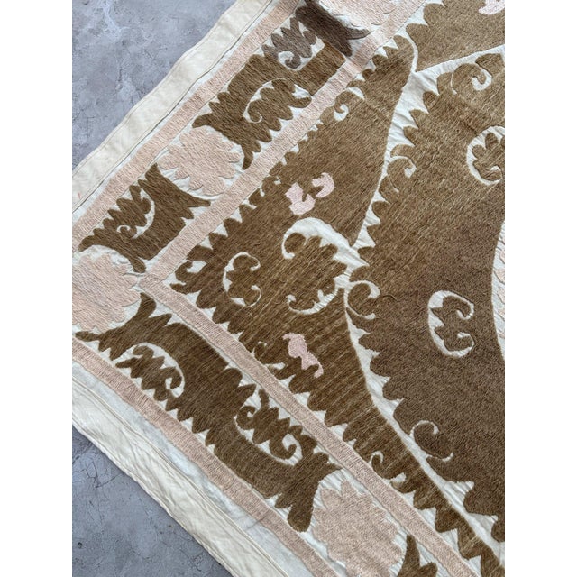 Tan Suzani Embroidery Wall Decor - Boho Embroidery 4'6'' X 5'6'' For Sale - Image 8 of 18