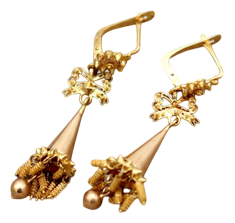 Filigree Gold Earrings with Articulated and Tilting Pendants, Set of 2