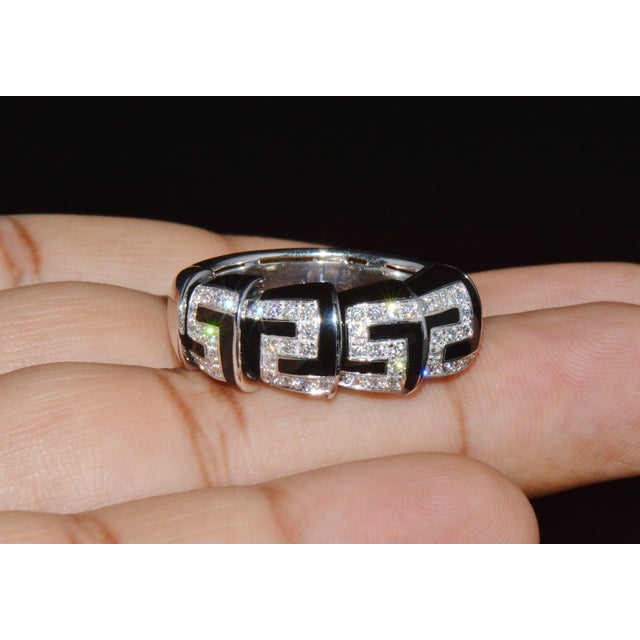 Vintage Roberto Coin Cobra 0.40ct Diamond Articulating Ring in Solid 18k White Gold, Size 8 For Sale In Dallas - Image 6 of 17