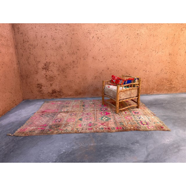 Peach Moroccan Vintage Rug - 5'10" X 9'3" Ft For Sale - Image 8 of 10
