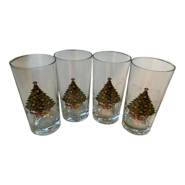 Vintage Christmas Tree Tumbler Glasses, a Set of 4 For Sale