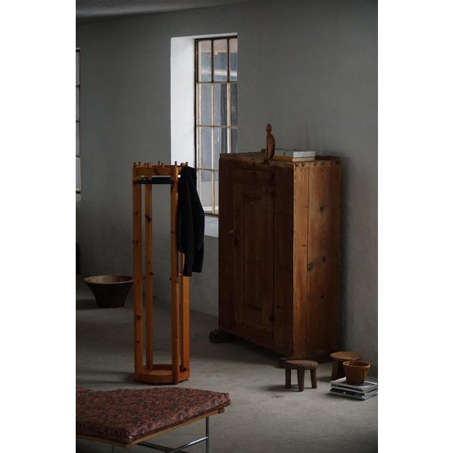 Danish Modern Brutalist Round Coat Stand in Pine, 1970s For Sale - Image 3 of 17