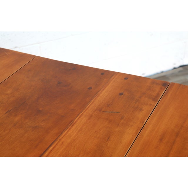 Antique 1920s Farmhouse Drop-Leaf Butterfly Dining Table With Turned Legs For Sale In Los Angeles - Image 6 of 18
