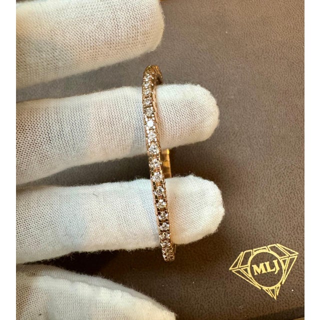 Metal 5 Pointer Each, 3.5 Ct Eternity 18 Kt Gold & Diamond Stretchable Bangle, Italy For Sale - Image 7 of 18