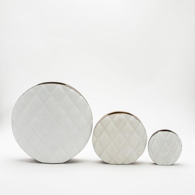 Metal Modern Quilted Vase in Shagreen With Brass Details by Kifu Paris For Sale - Image 7 of 8