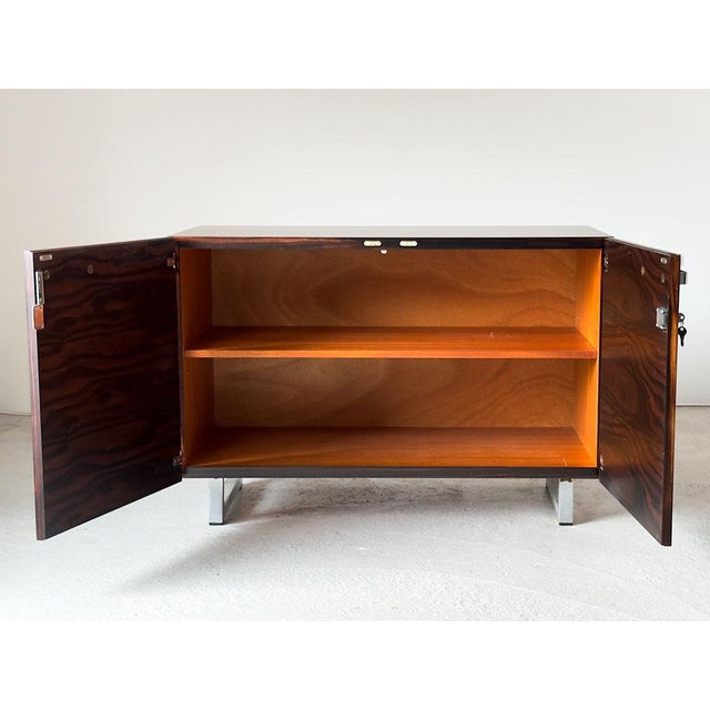 Rosewood & Chrome Gordon Russell Prestige Range Cabinet attributed to Trevor Chinn & Ray Leigh, 1975 For Sale - Image 4 of 10