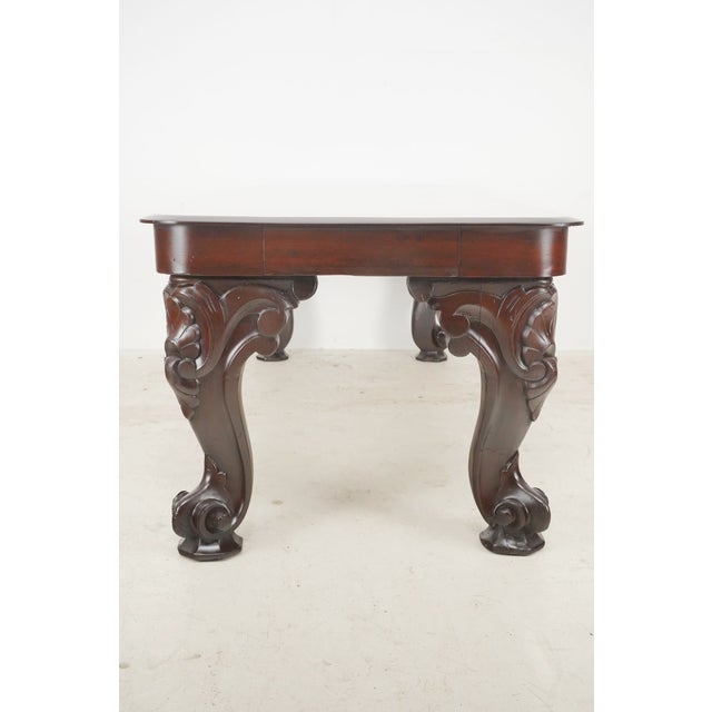 Mid 20th Century Chippendale Carved Wooden Sofa Accent Table For Sale - Image 9 of 16