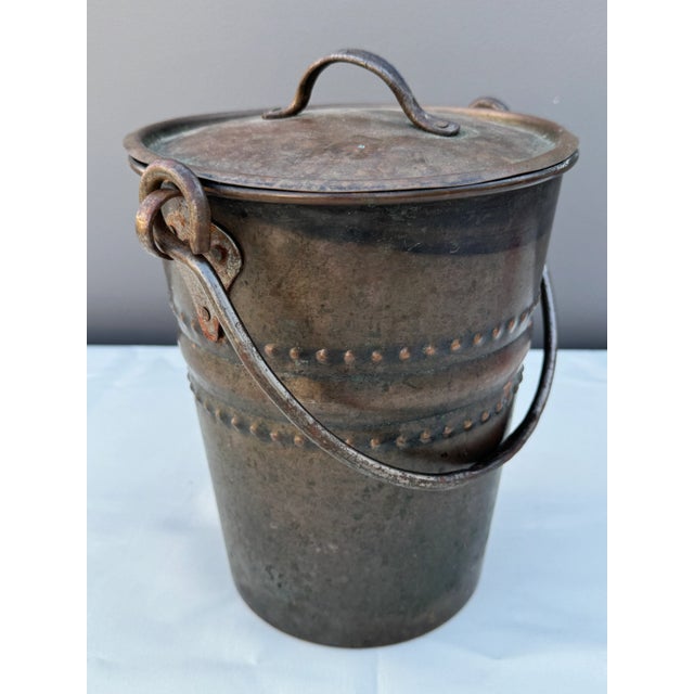 American Antique Early 1900s Riveted Copper Carry & Hang Pot With Hanging Loop Handle For Sale - Image 3 of 12