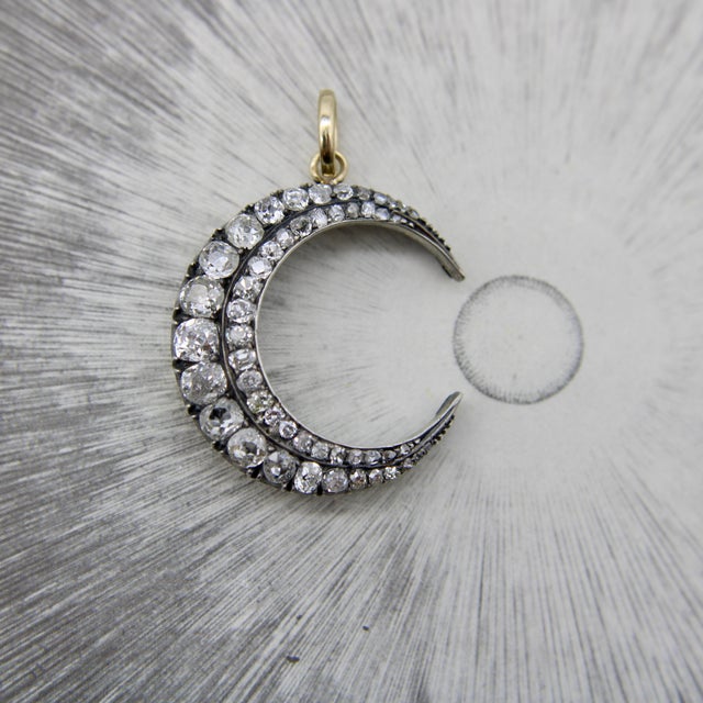 Mid 19th Century Early Victorian Silver Front 14k Gold Back Old Mine Cut Diamond Crescent Moon Pendant For Sale - Image 10 of 11