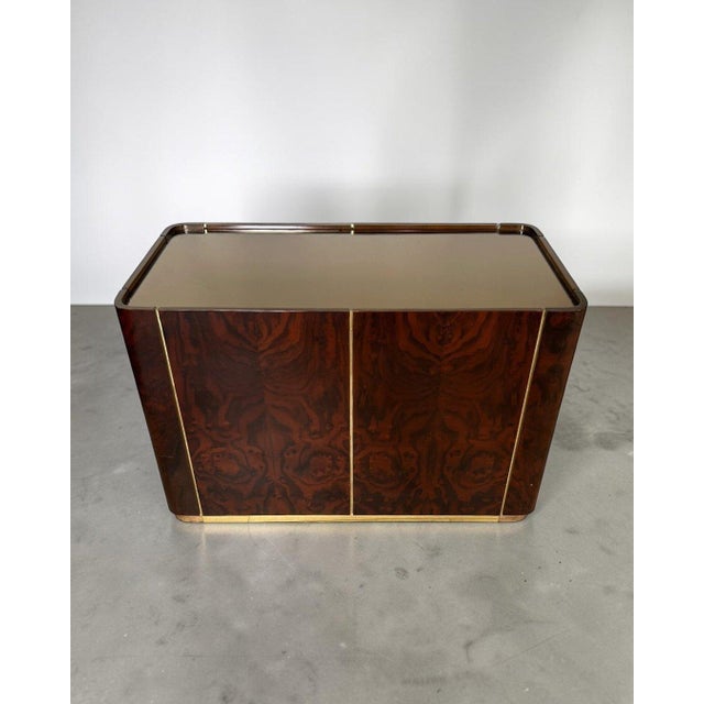 1970s Dry Bar in Walnut Root and Brass with Mirrored Top, Italy, 1970 For Sale - Image 5 of 18