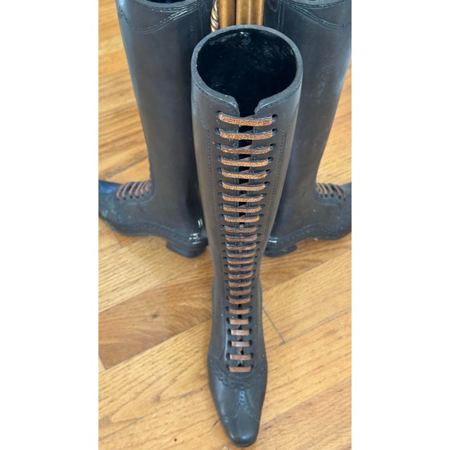 Whimsical Bronze Umbrella Stand With Ladies Boot Motif by Maitland Smith For Sale In Savannah - Image 6 of 8