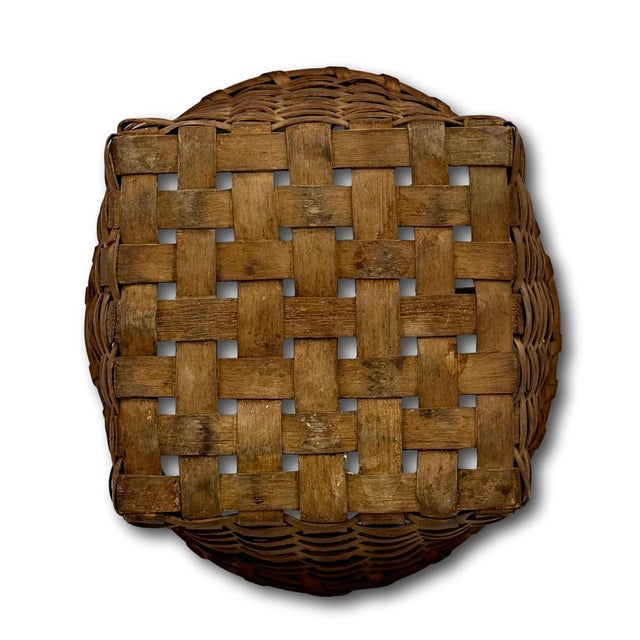 Excellent Small Size Antique New England American Hand Woven Ash Wood Splint Berry Gathering Basket For Sale - Image 17 of 18