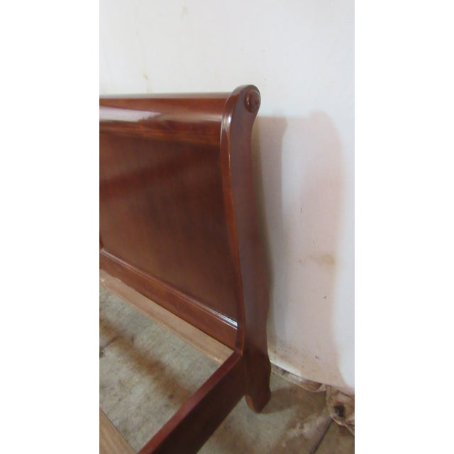1980s 1980s Bombay Mahogany King Size Sleigh Bed Designer For Sale - Image 5 of 7