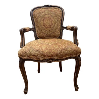 Early 20th Century Louie XV Style Walnet Brocade Brechere Chair For Sale