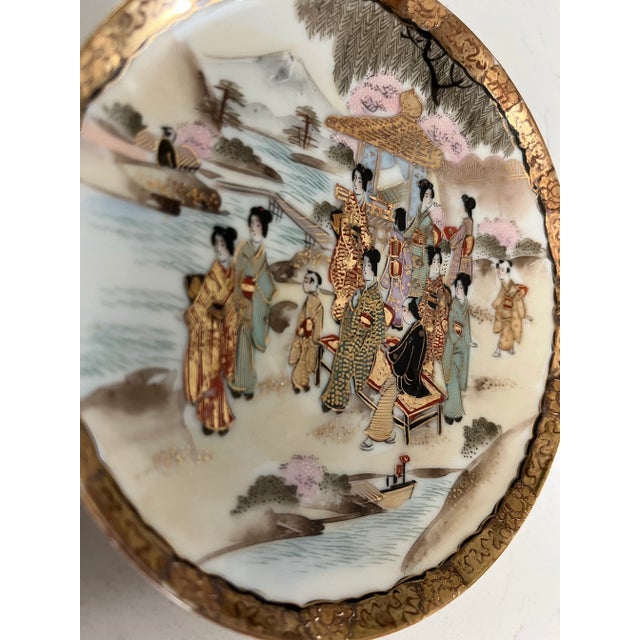Late 19th Century Japanese Kutani Small Decorative Plates With Gold Gilt Detail-Set of 3 For Sale - Image 9 of 10