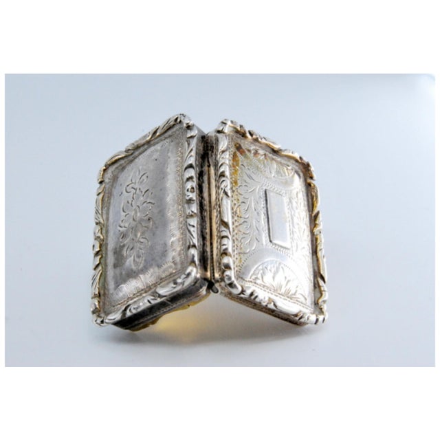 George IV Silver and Gold Vinaigrette Box with Mouldings For Sale - Image 6 of 11