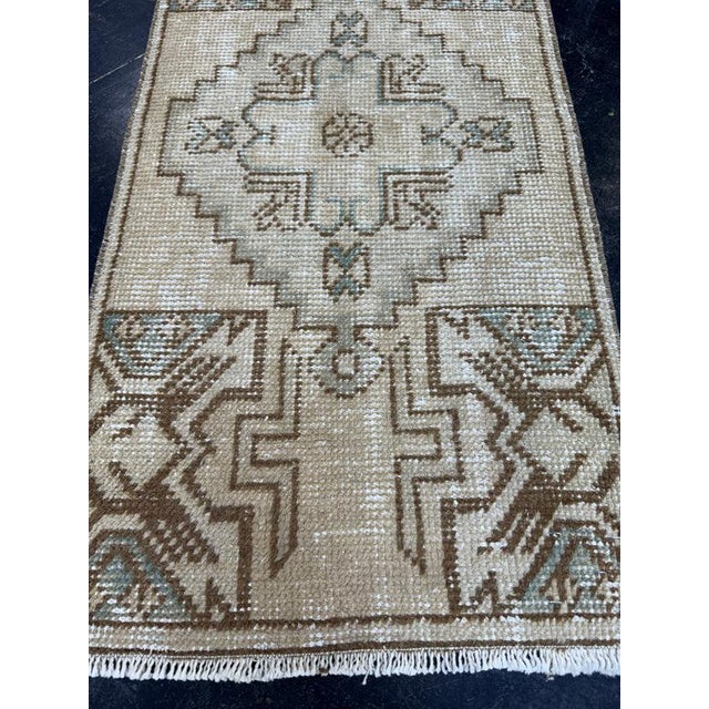 Contemporary Turkish Yastik Rug 1'5" x 2'11" For Sale - Image 3 of 6