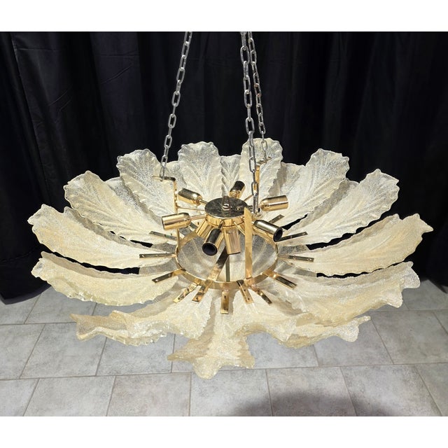 Vintage Murano Hanging Light, 1980s, in Flawless conditions. Designed 1980 to 1989 Up to 250V (Europe/UK Standard).The...