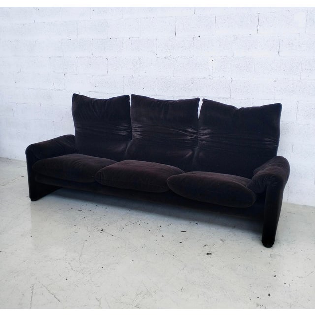 Maralunga 3-Seater Sofa in Velvet by Vico Magistretti for Cassina, 1960s For Sale - Image 6 of 12