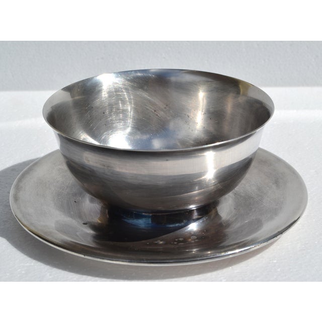 Mid-Century Modern 1950s Wallace Silver Plate Serving Bowl Attached Saucer Mid-Century Modern Tableware For Sale - Image 3 of 13