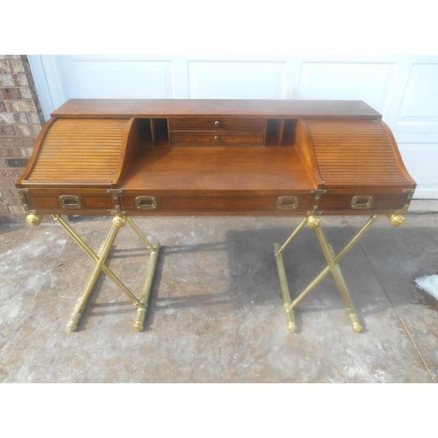 I have an Awesome 1970s Drexel Oxford Square Campaign Style Desk with roll-top sides in excellent vintage condition. This...