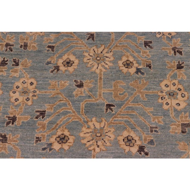 1990s Boho Chic Ziegler Blue Beige Hand-Knotted Wool Rug - 7'11'' X 9'9'' For Sale In New York - Image 6 of 8