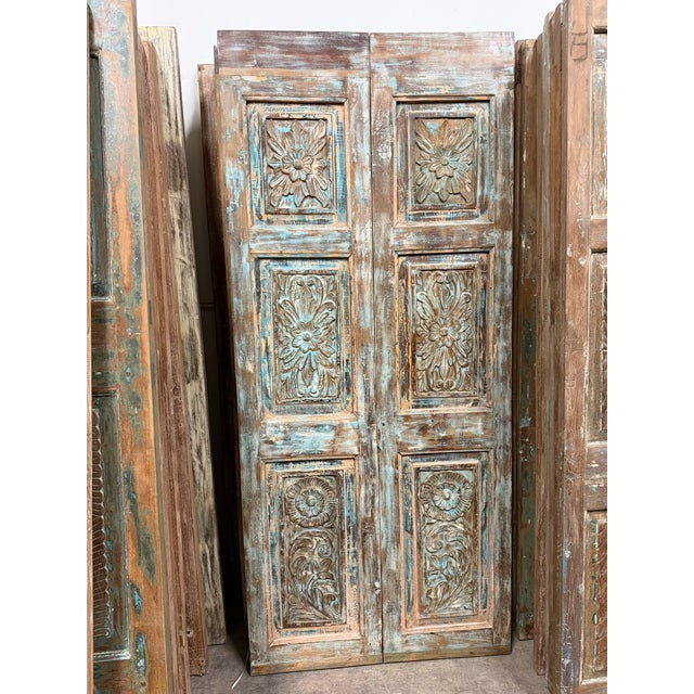 Antique Indian Carved Closet Door With Floral Motif | Boho Hinged or Sliding Barn Door Panel 80x35 For Sale - Image 4 of 7