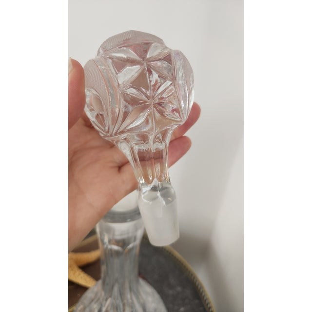 Mid-Century Modern 1960s Mid-Century Cut Modern Crystal Decanter With Faceted Stopper – Starburst and Crosshatch Pattern For Sale - Image 3 of 18