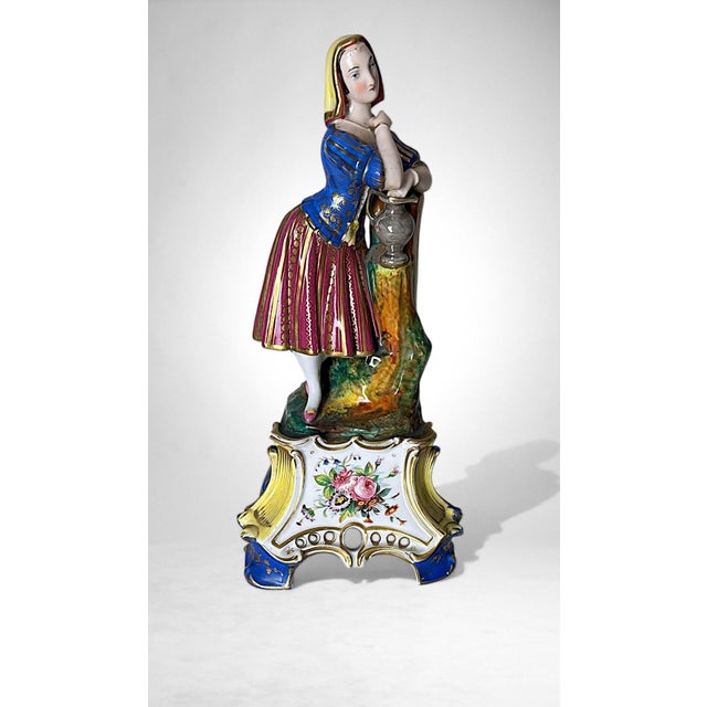 Elegant and refined polychrome porcelain figurine in the Napoléon III style, attributed to the workshops of Porcelaine de...