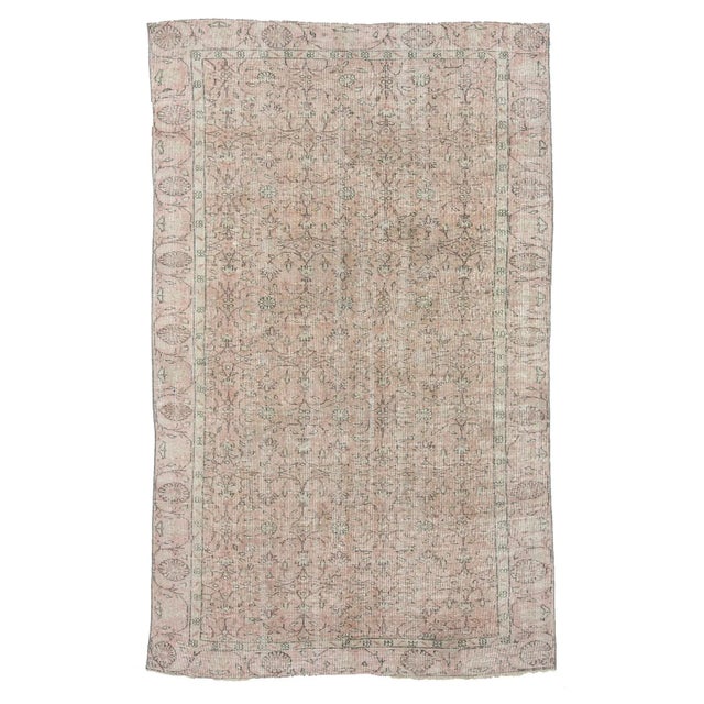 Textile 1960s Vintage Turkish rug- 5′9″ × 9′4″ For Sale - Image 7 of 7