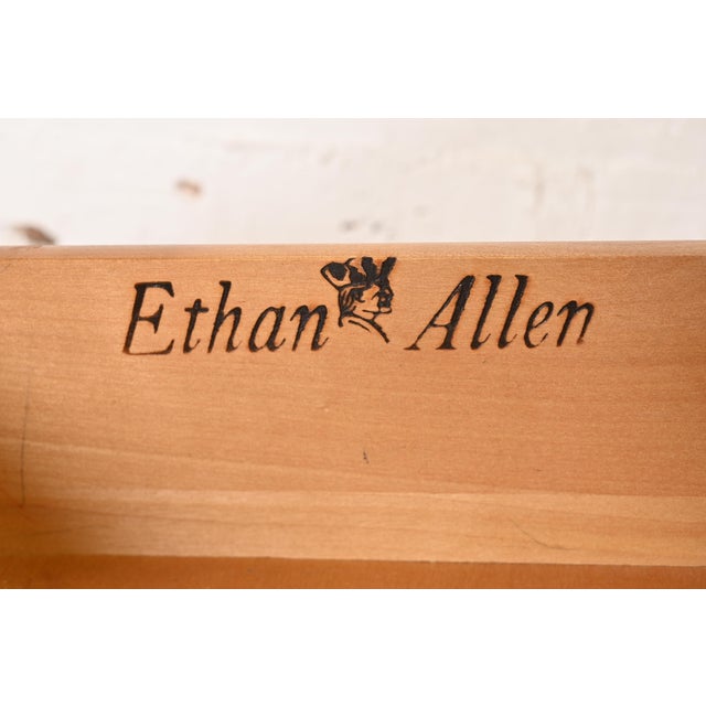 Ethan Allen American Colonial Carved Solid Maple End Table or Nightstand, 1970s For Sale - Image 9 of 14