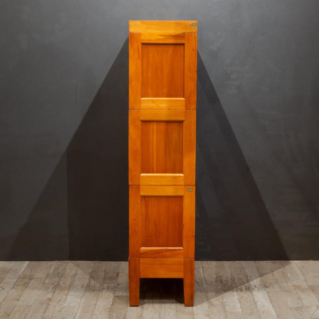 Antique Globe Wernicke 3 Stack Lawyer's Bookcase c.1910-1930 For Sale - Image 9 of 11
