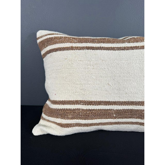Contemporary Turkish Hemp Pillow Cushion Natural Beige Brown Pillow Cushion Cover 16" x 24" For Sale - Image 3 of 4