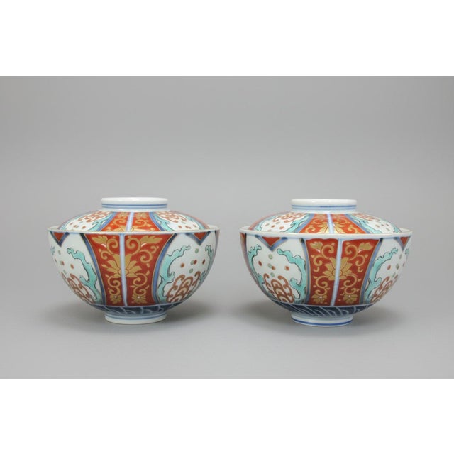 Japanese Imari Porcelain Covered Rice or Soup Bowl With Lid Set of 5 For Sale - Image 4 of 18
