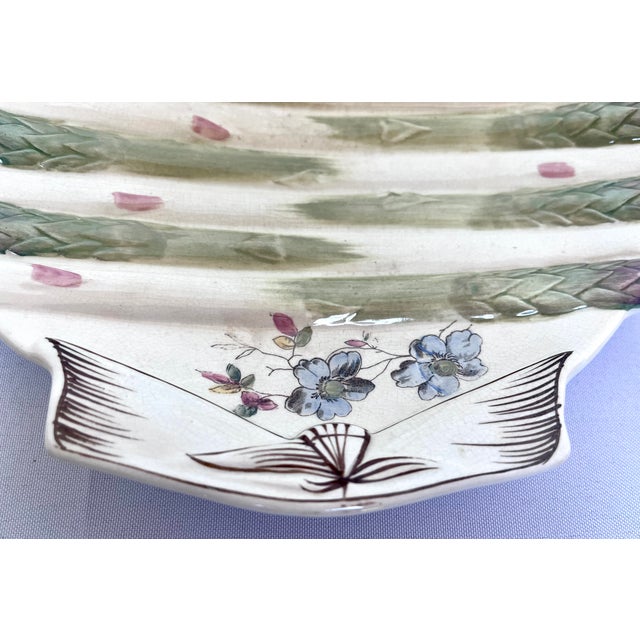 Asparagus 1890s English Majolica Shell Shape Asparagus Plate For Sale - Image 8 of 12