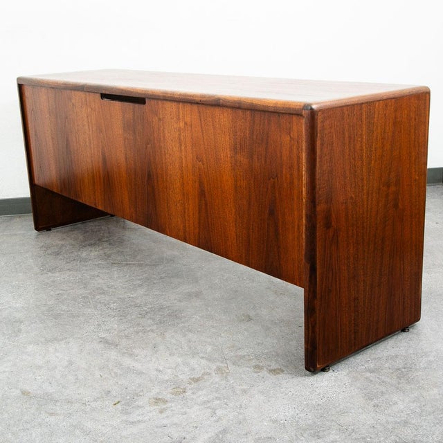Mid Century Modern Desk Office Credenza Walnut 5 Drawer Wood File Vintage MCM For Sale - Image 4 of 11