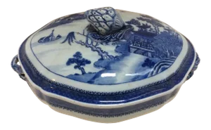 Chinese Style Blue & White Covered Dish