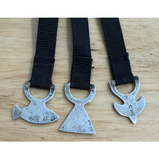 Early 21st Century James Avery Ribbon Trinity Bookmark For Sale - Image 5 of 5