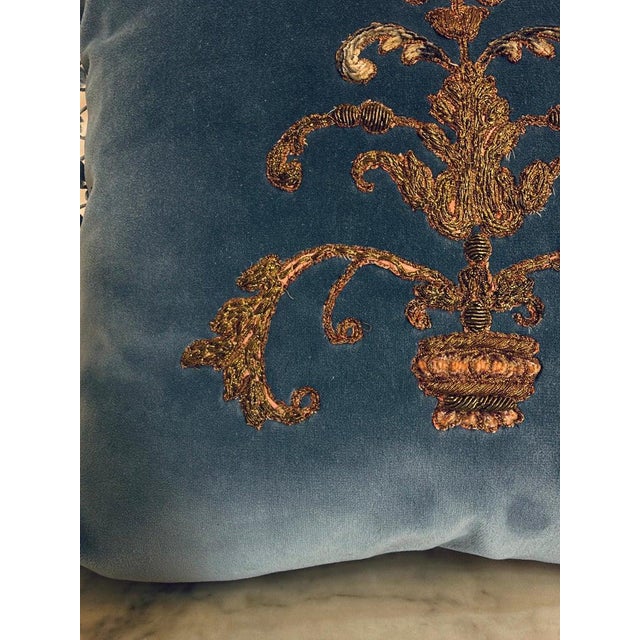 Pair 19th Century French Metallic Applique - Hand-Embroidered Velvet Pillows For Sale In Los Angeles - Image 6 of 14