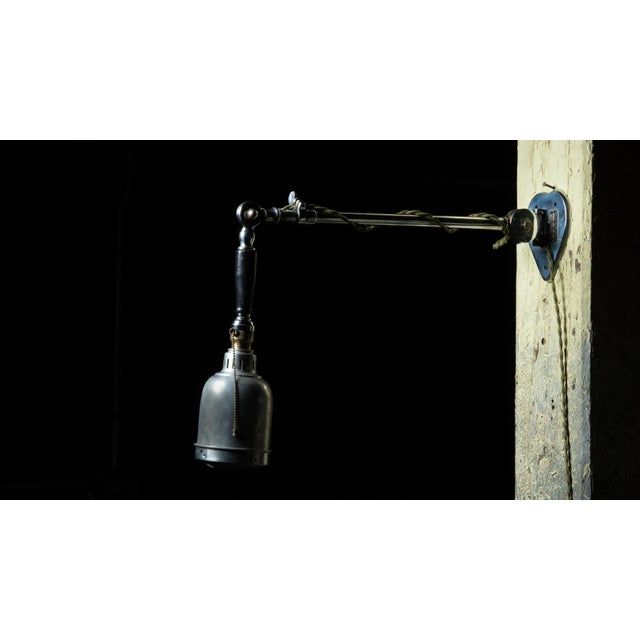 1900 - 1909 Early 20th Century Prometheus Articulated Dental Lamp For Sale - Image 5 of 10