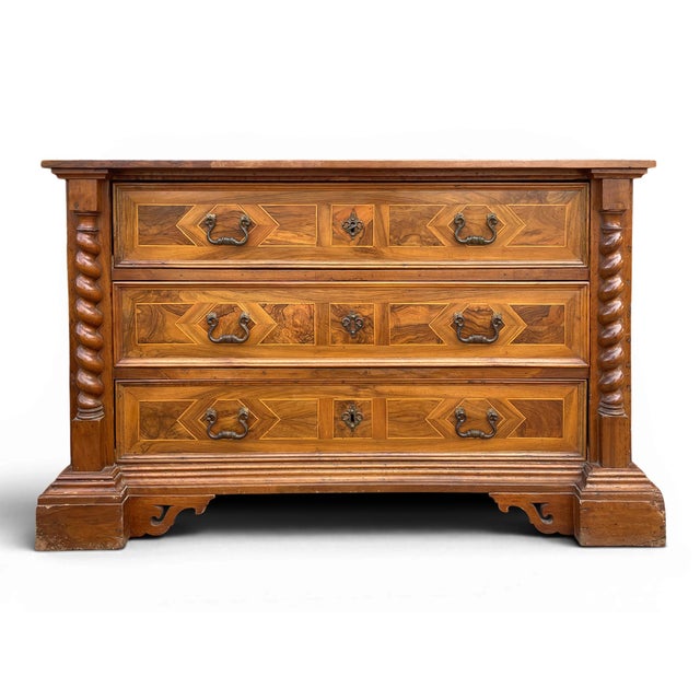 Antique Italian Commode in Walnut, 1800s For Sale - Image 12 of 12