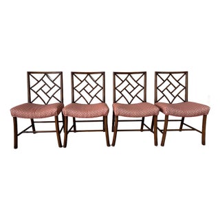 1960s English Georgian Chinese Chippendale Style Mahogany Cockpen Dining Chairs – Set of 4 For Sale
