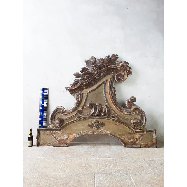 Rococo Large Rococo Carved Wood Supra Porte Ornament, Italy, 1700s For Sale - Image 3 of 10