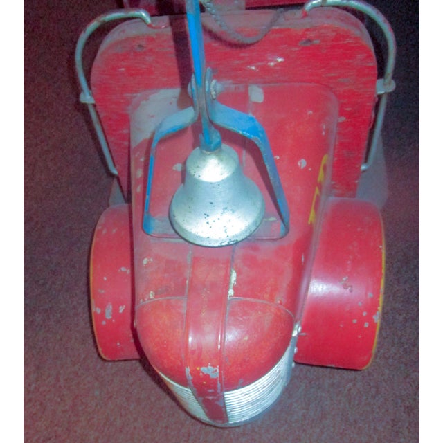 American 1940s Coney Island Amusement Park Kiddie Car Fire Engine in Original Condition For Sale - Image 3 of 9